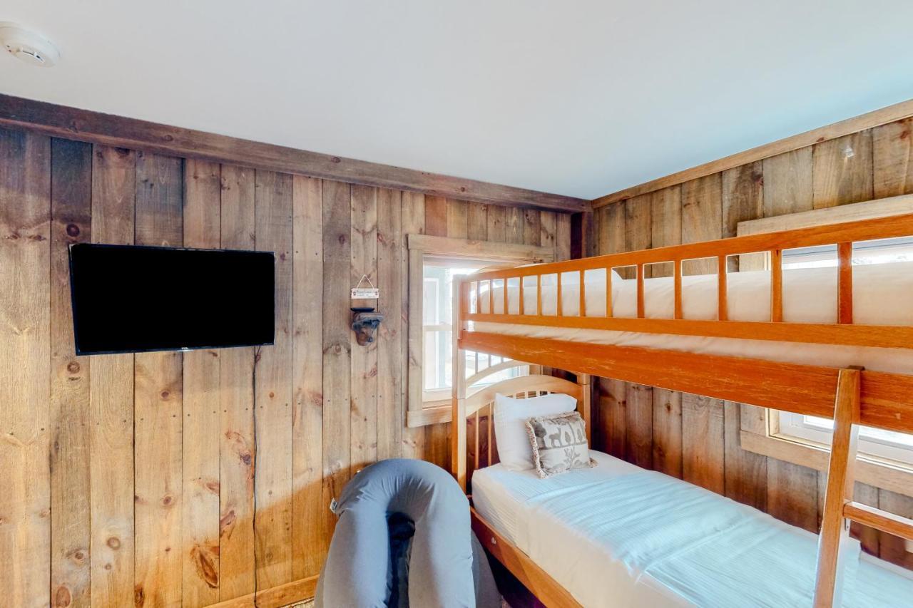 Chalet At The Base Of Okemo Mountain Λάντλοου Εξωτερικό φωτογραφία